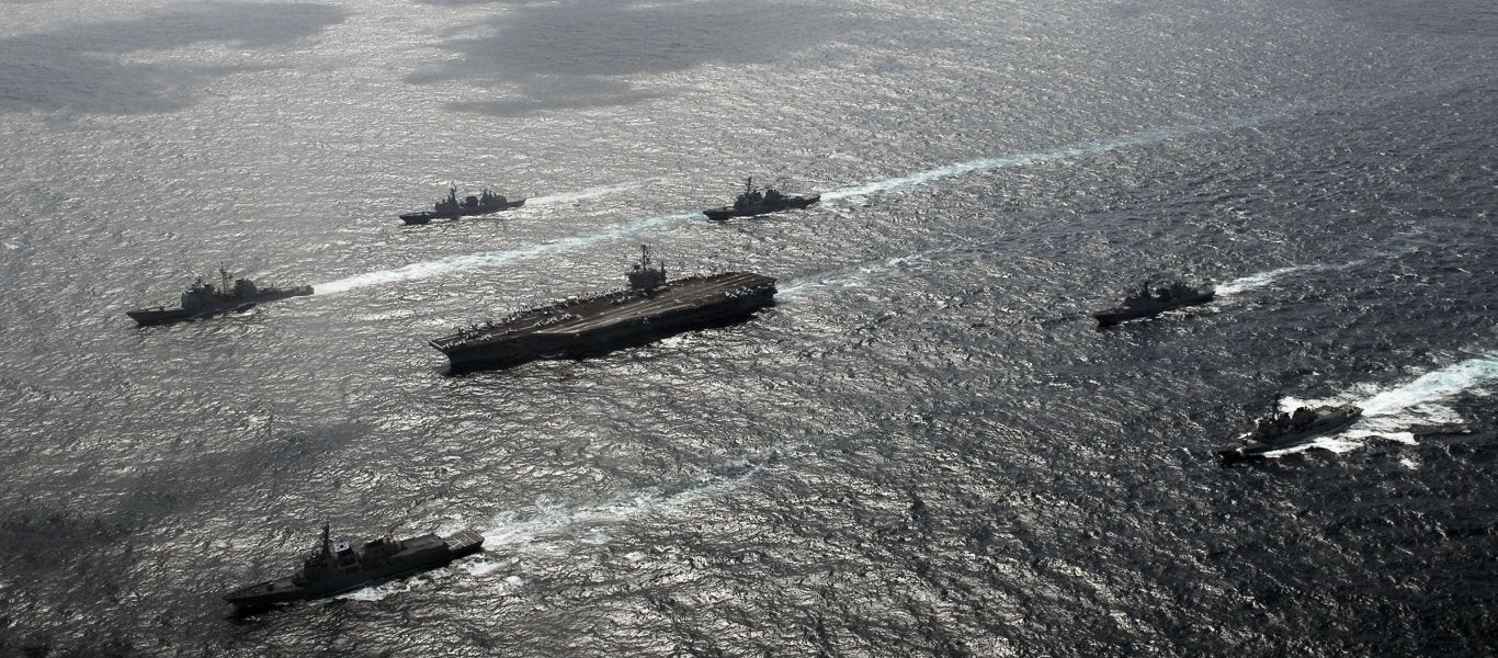 Έχει η Β.Κορέα την ισχύ να βυθίσει ένα αμερικανικό αεροπλανοφόρο; (βίντεο)